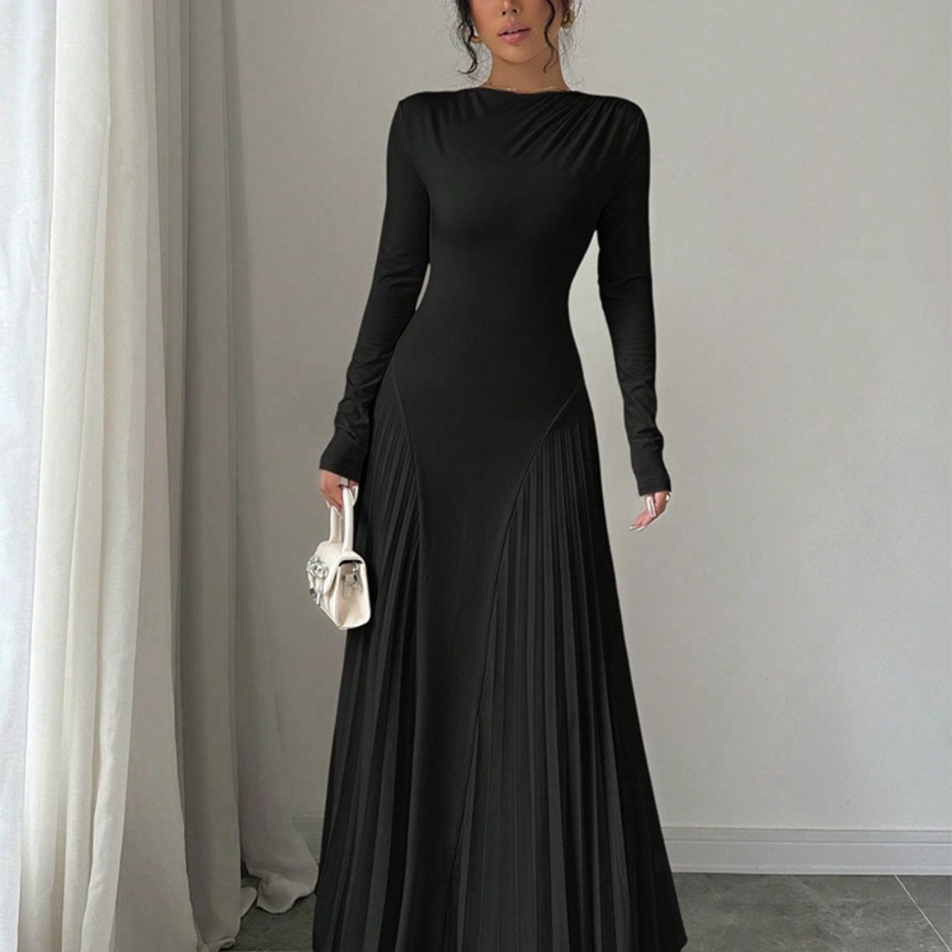 Elegant Pleated Maxi Dress with Belt - Perfect for Winter