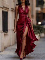 Vestido de Noite Elegante Feminino em Borgonha com Gola Halter e Sem Mangas - Modelo Sereia - Comprimento A-Line - Vestido de Festa Formal com Cauda, Lavável à Máquina para Formatura, Gala, Eventos